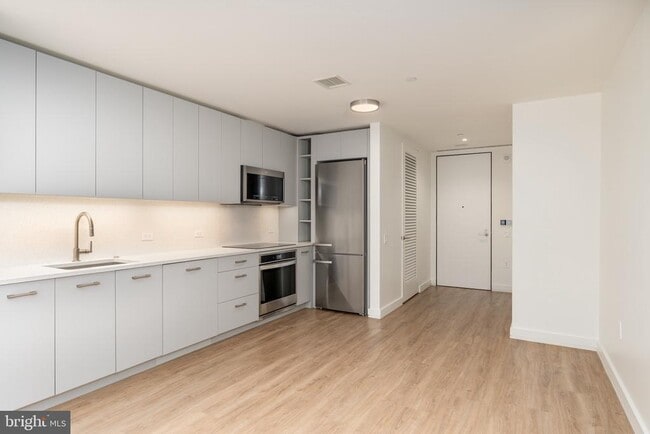 Building Photo - 1630 Columbia Rd NW Unit 316 Rental