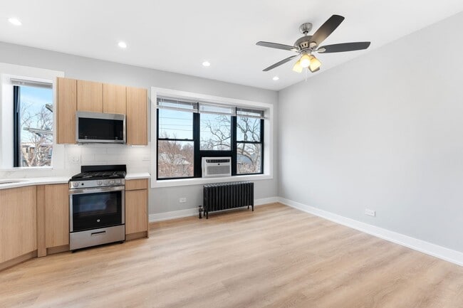 Photo - 1542 W Jonquil Ter Unit 207