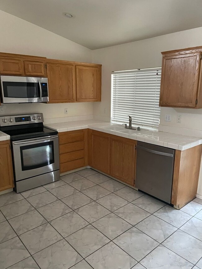 Photo - 3 BEDROOM SINGLE STORY HOUSE IN A CUL DE SAC