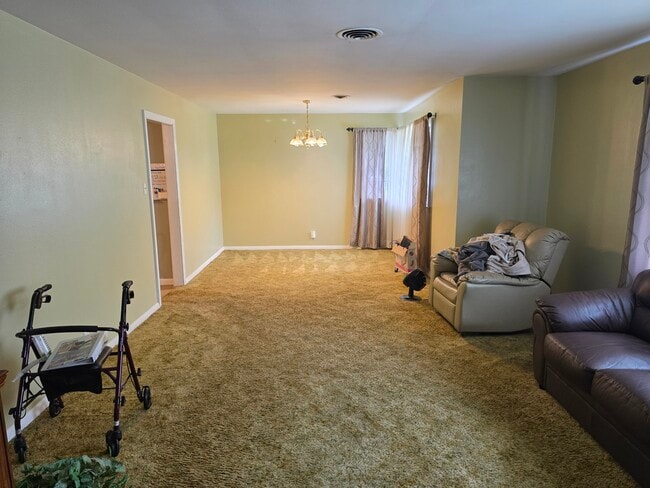 Photo - 807 Woodlawn Ave