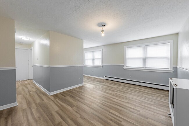 Photo - 5508 W 55th St