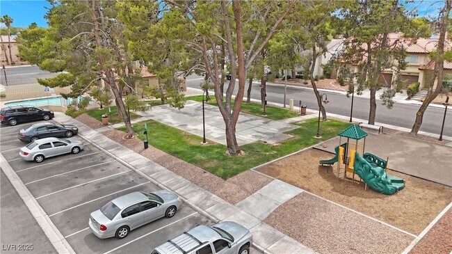 Photo - 117 Boysenberry Ln