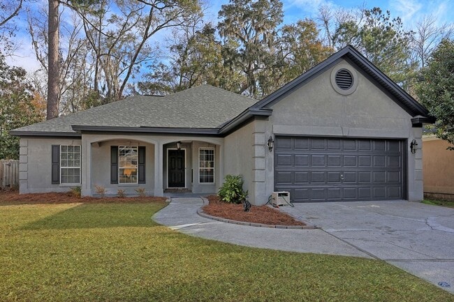 Photo - 110 St Ives Way