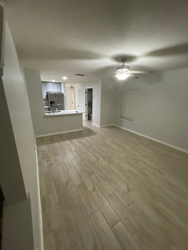 Photo - 159 Merlot Way