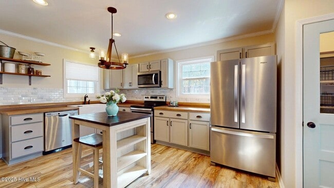 Photo - 202 Sheldon Rd