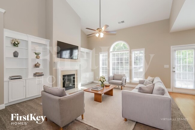 Photo - 495 Roland Manor Dr