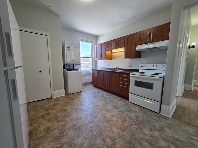 Photo - 11 Montreal St