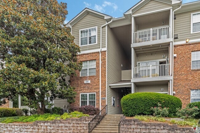 Building Photo - 2025 Woodmont Blvd Rental
