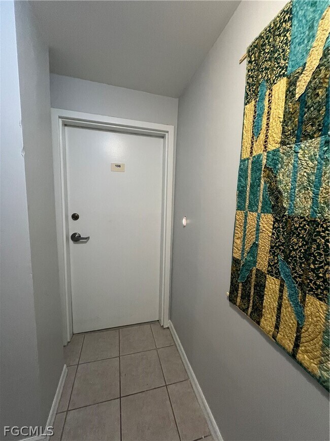 Photo - 4803 Sunset Ct Unidad 106