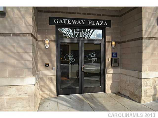 Immaculate and spacious first floor condo ... - Immaculate and spacious first floor condo ...