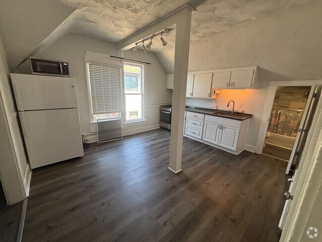 Building Photo - 1395 S 900 E Rental