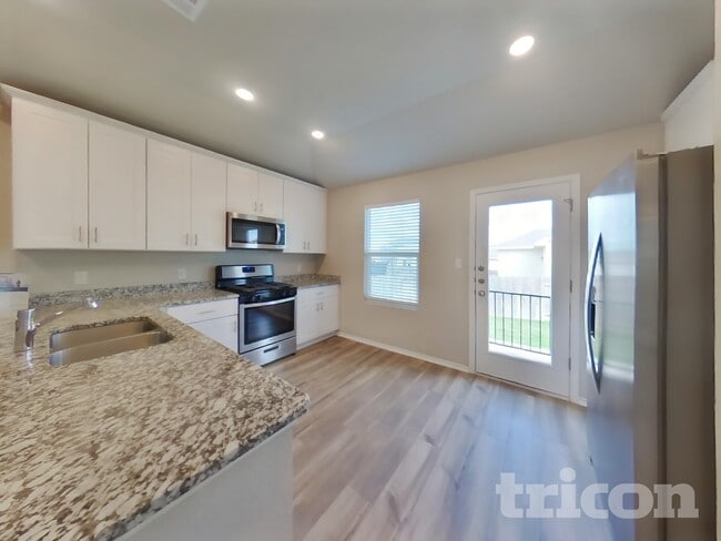 Photo - 3521 Stride Ln