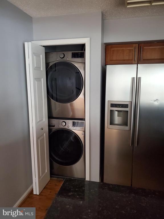 Building Photo - 2508 Airy Hill Cir Unit 5F