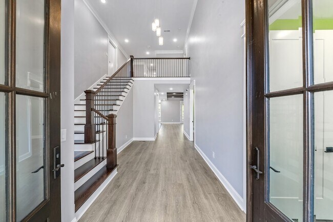 Photo - 601 Joyce Ave