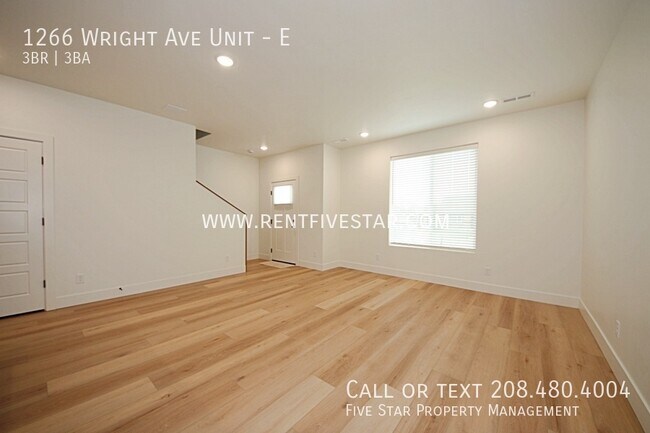 Photo - 1266 Wright Ave Unit E