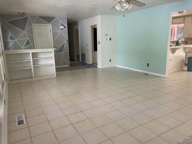 Building Photo - 175 Orrin Dr Rental
