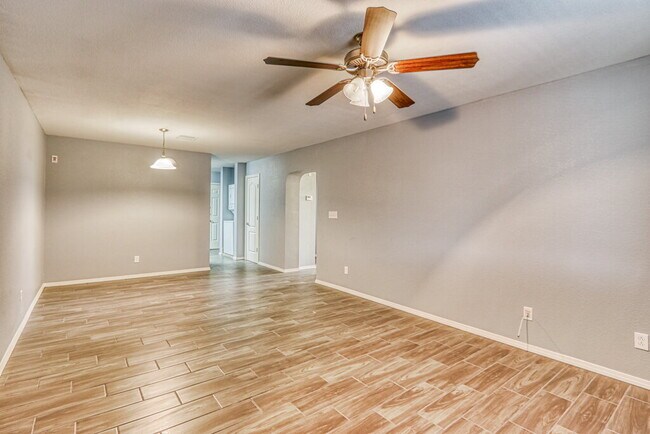 Photo - 14313 Gil Reyes Dr