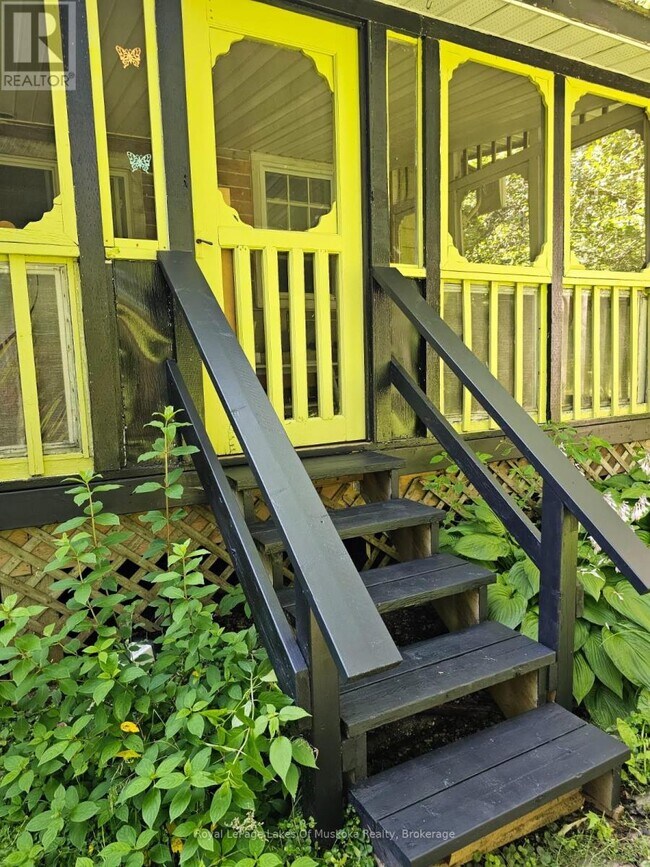 Photo - 1157 Moon River Rd