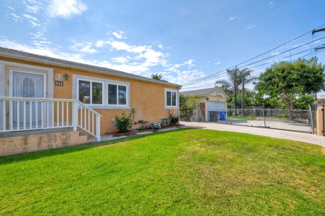 122 Johnston Ln