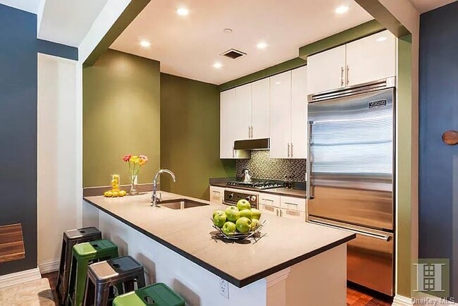 Photo - 1 Hanson Pl Unit 0