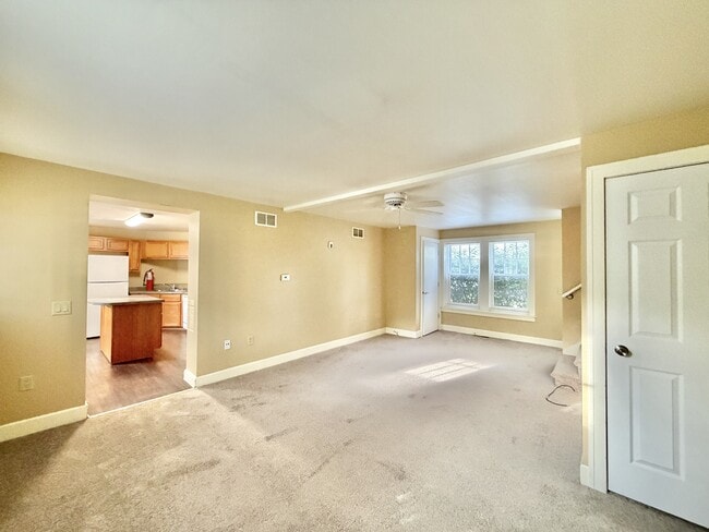 Photo - 206 Carpenter St Unidad 3