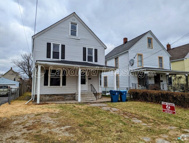 Building Photo - Spacious 3-Bedroom Colonial with Updates i... Rental