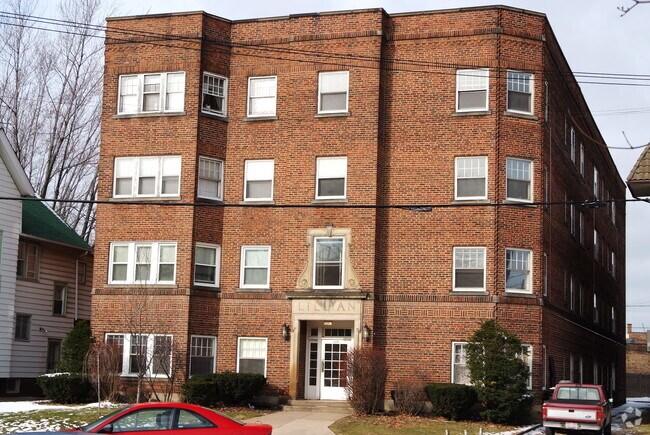 Primary Photo - Lillian Apartments