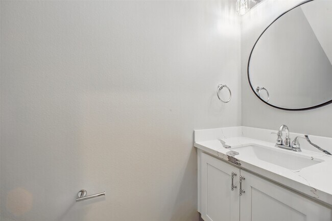 Building Photo - 4719 Mallow St