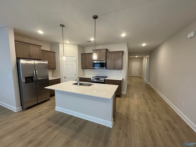 Photo - 122 Burdine St