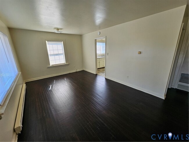 Photo - 2009 Selden St