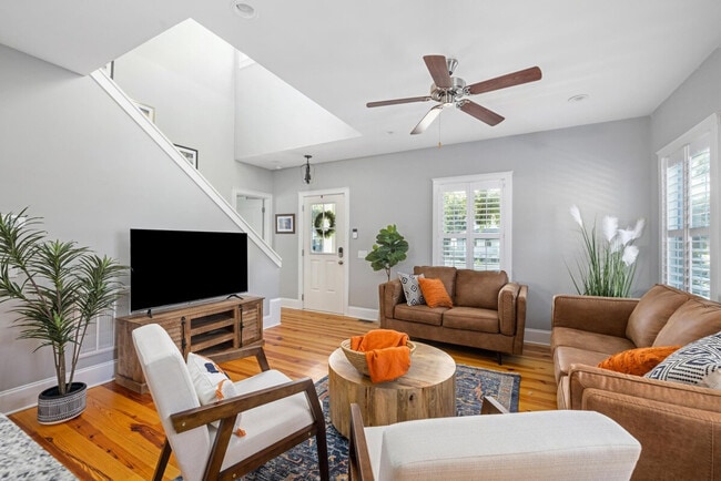 Photo - 1175 Leesville St Unit ID1325120P
