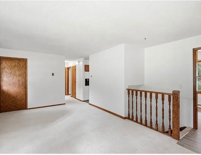 Photo - 15524 Larch St NW