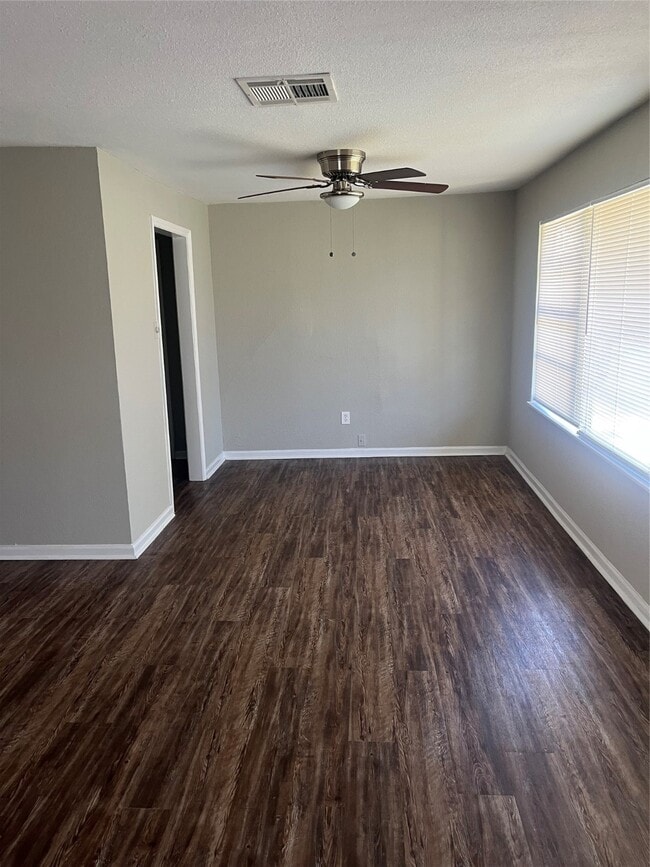 Photo - 5222 Cosby St