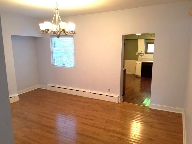 Photo - 4906 Sciota St