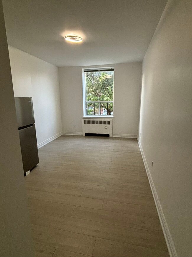 Photo - 334 Donlands Ave