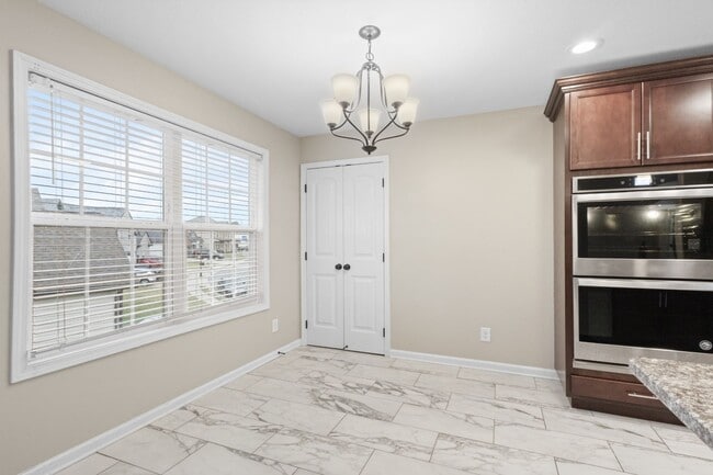 Photo - 522 Low Country Ct