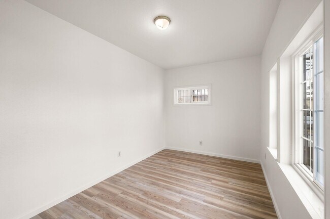 Photo - 400 Bissell Ave