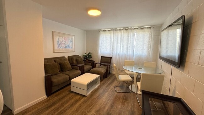 Building Photo - Iolani Terrace Unit 406