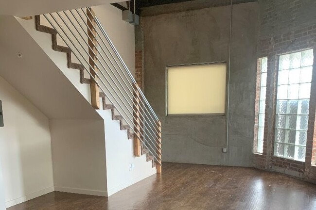 The Deluxe Apartments