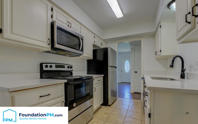 Photo - 3814 Selden Cove