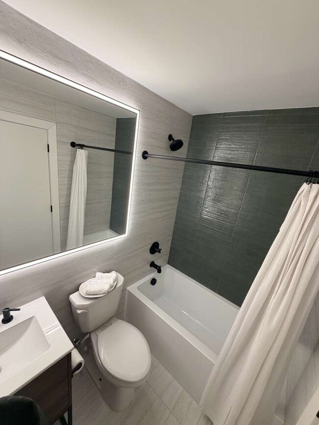 Photo - Cosmo440 Luxury Apartments