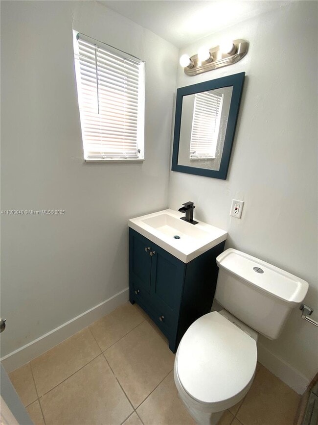 Photo - 310 NE 82nd St Unidad 3