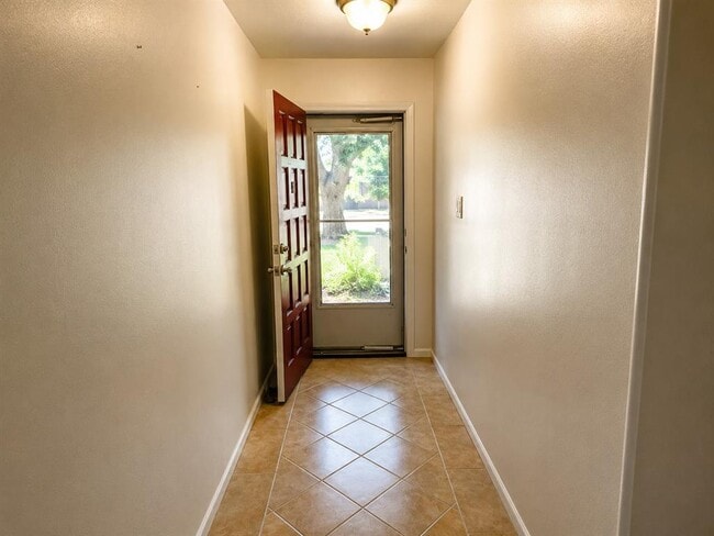 Photo - 13504 Lois Ln