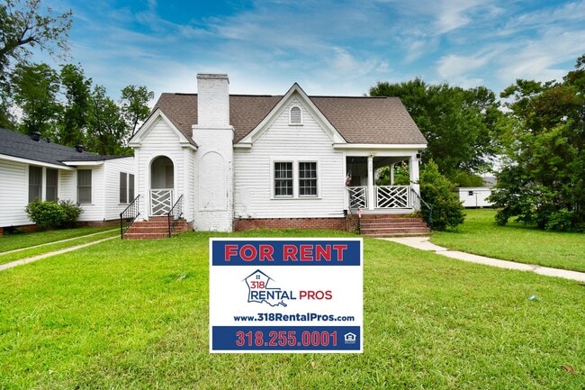 Building Photo - 3 Bed 2 Bath Home Within Walking Distance to Tech!