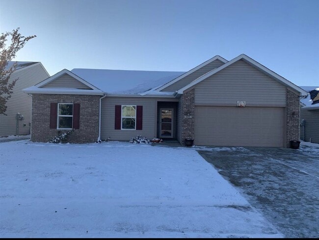 Building Photo - Hawthorne Lakes...4 Bed 2 Bath