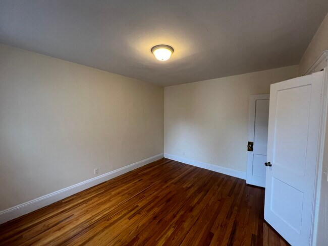 Photo - 130 Washington St
