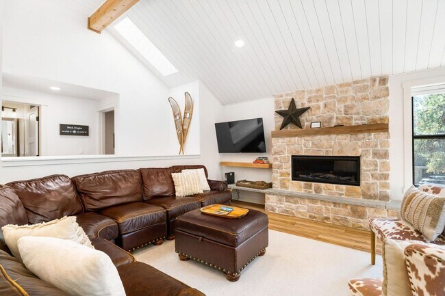 Photo - #11 Deer Lane, Sunriver OR 97707 - Long Te...