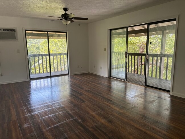 Photo - Hillside Apartments Unit 318