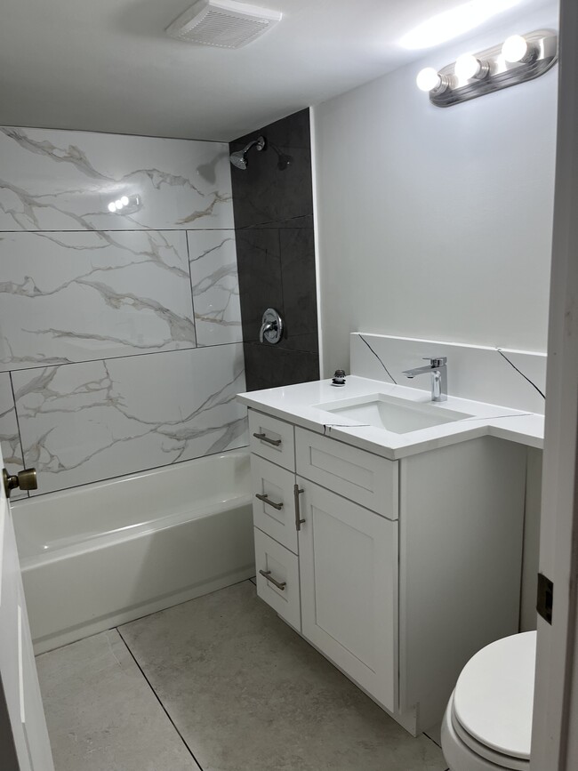 Photo - 5624 N Marmora Ave Unit 1a