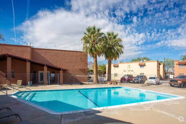 Villa Ciento Apartments